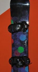 Predám dámsky snowboard, viazanie, papučky, všetko Burton, len 380 €